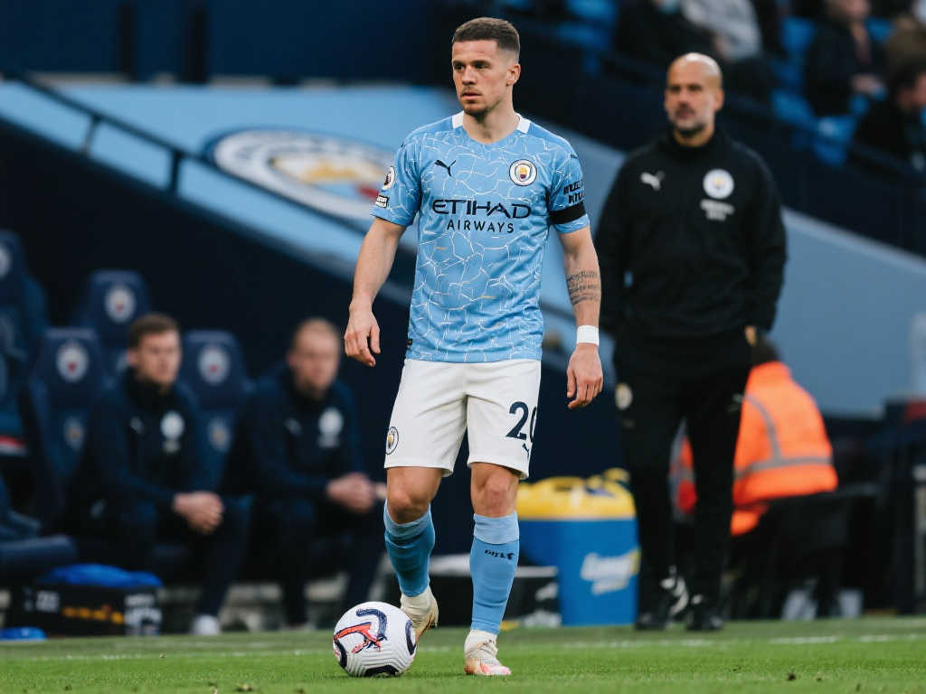 冬窗离队在即？菲利普斯因出场时间不足或将告别曼城