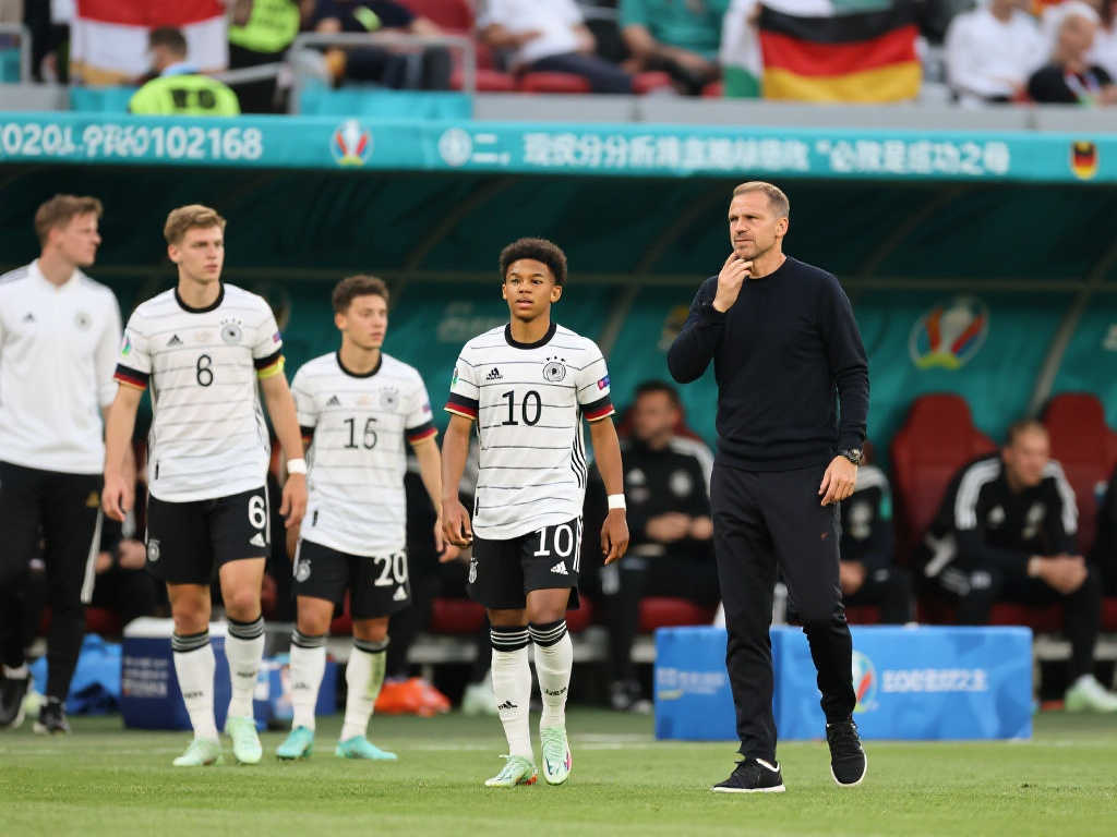 豪言壮志!德国足协主席放话:明年欧洲杯必进决赛! 豪言壮志!德国足协主席放话:明年欧洲杯必进决赛!